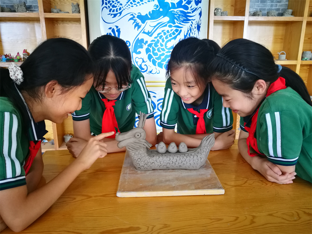樂享端午，文化傳承——盛世長安小學(xué)陶藝社團(tuán)“藝”見“棕”情5.jpg